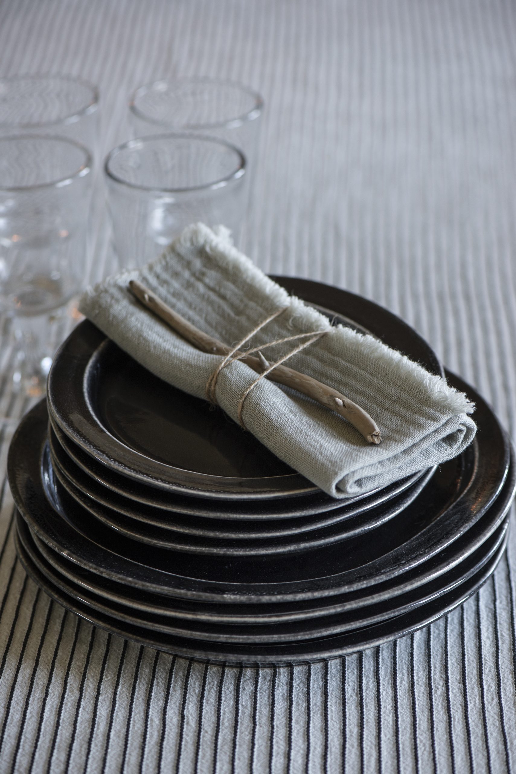 Petite assiette en grès – Image 5